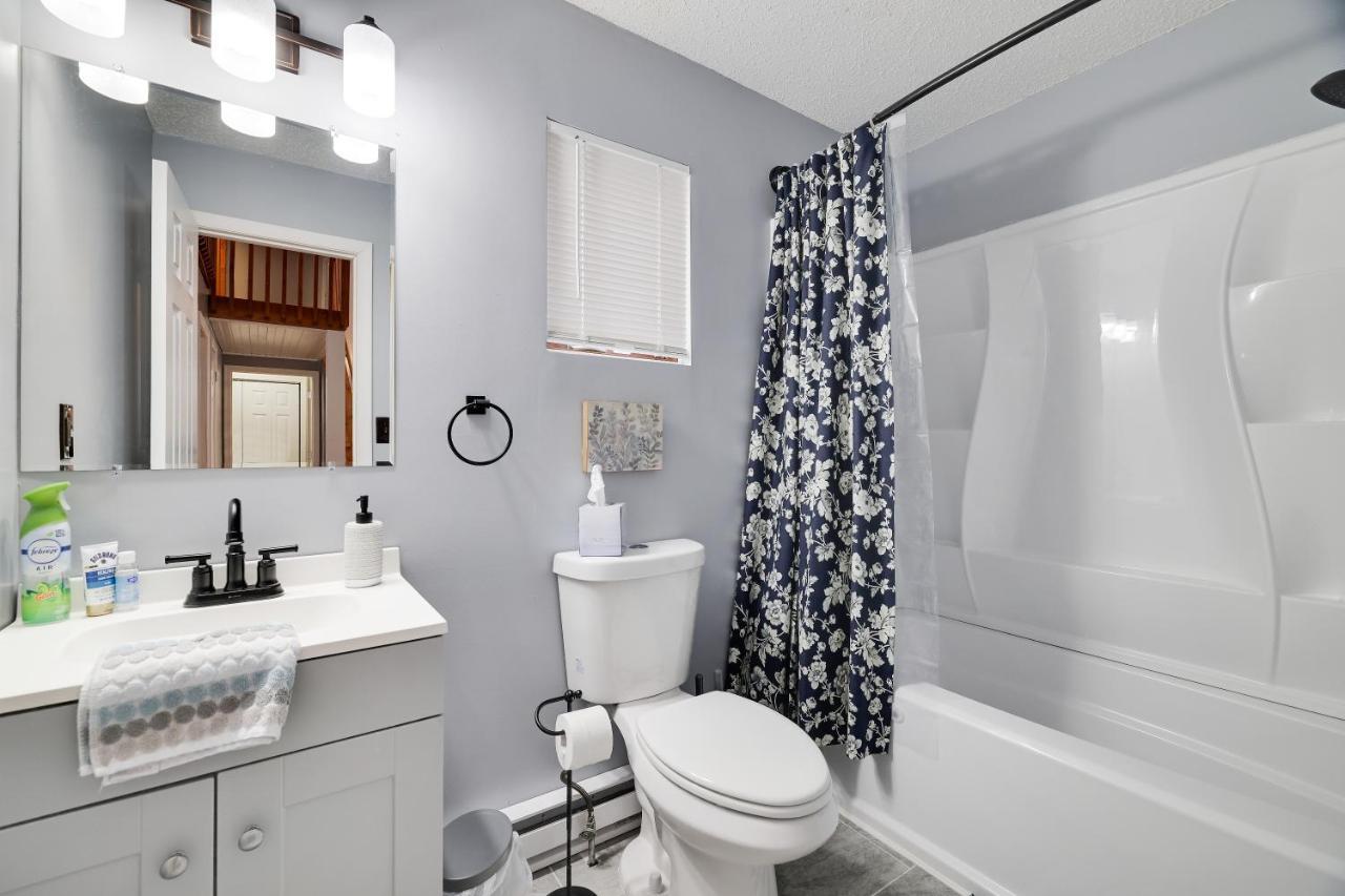 Premier Cozy Cabin - Free Amenities & Comm Indoor Pools Bushkill Exterior foto